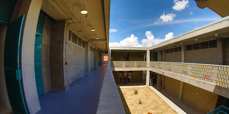 Moderno Mega Colegio y Centro de Desarrollo Integral entregados en Girardot











