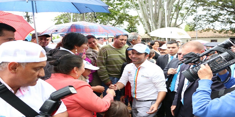 Vías, educación y salud son los grandes compromisos del gobernador Rey con el municipio de Cajicá
