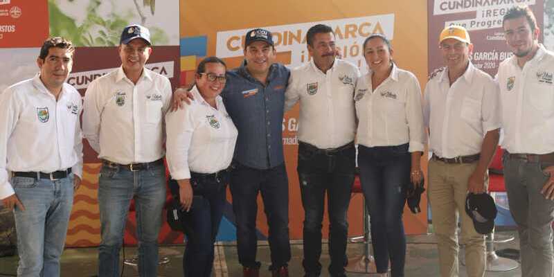 Entrega de maquinaria por cerca de los $3.900 millones en el municipio de Ubalá, Zona B, en la Provincia del Guavio