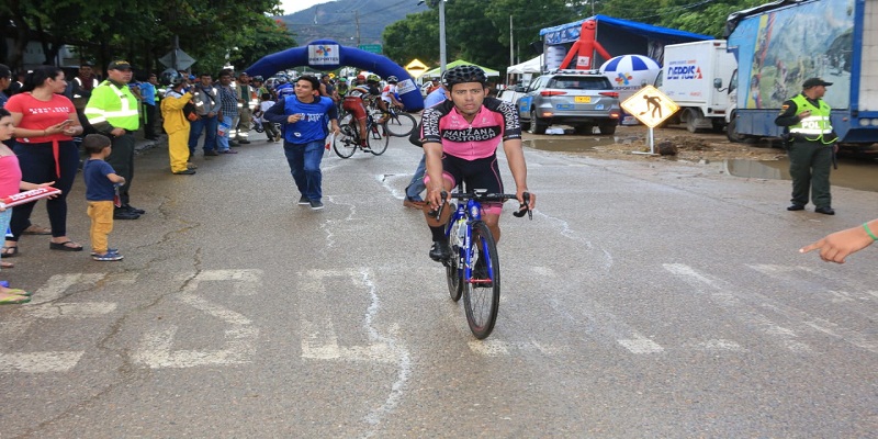 Jordan Arley Parra ganó  cuarta y penúltima etapa de la Vuelta a Cundinamarca