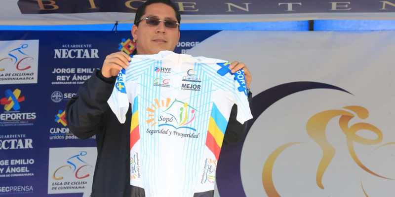 Álvaro Gómez nuevo líder de la Vuelta a Cundinamarca




















