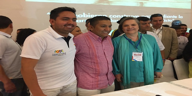 La Acción Comunal  comprometida con la paz de Colombia




