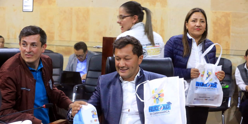 Cundinamarca es pionera en el enfoque de felicidad



