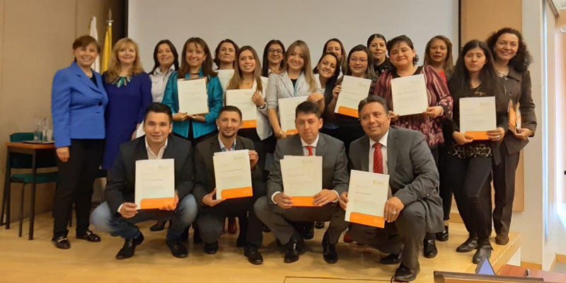 Funcionarios se gradúan de diplomado en alianza con la Universidad Nacional de Colombia