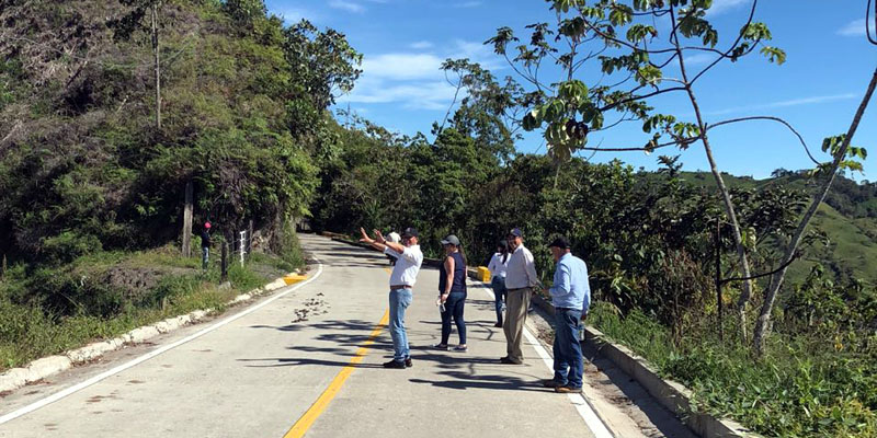 Más de $5.600 millones para mejoramiento de la vía Yacopí-Puerto Salgar


