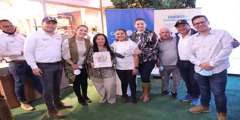 En Expo Cundinamarca se realizó la presentación del libro “Sabores de Cundinamarca”

