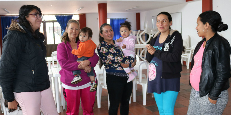 Mujeres de Cajicá reciben orientación sobre cómo prevenir violencias en el núcleo familiar



































